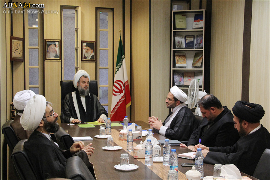 Rencontre des officiels de la 7e session de l'Assemblée générale avec l'ayatollah Hadavi Tehrani