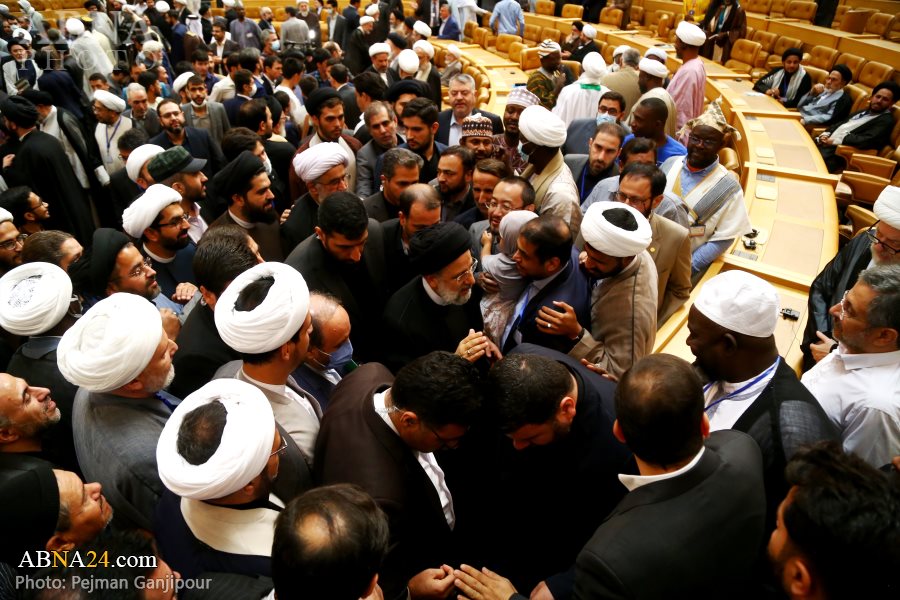 Photos: The guests of the 7th General Assembly of the AhlulBayt (a.s.) World Assembly talked with Iran’s President