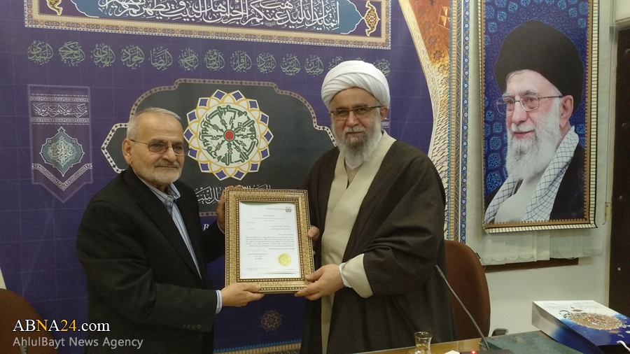 Photos: Head of Dar Al-Hekma Institute in Montreal meet with Ayatollah Ramazani