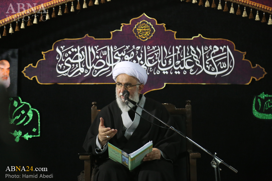 Photos: Ayatollah Ramazani delivers speech at Imam Reza holy shrine