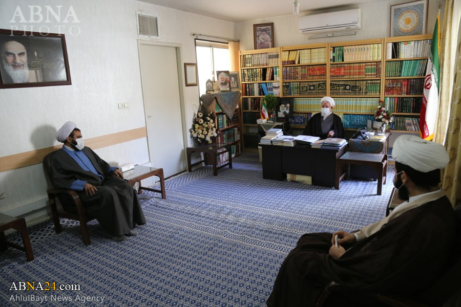 Photos: Supreme Leader Representative in Yazd accepted representatives of Intl. Conference of Abu Talib