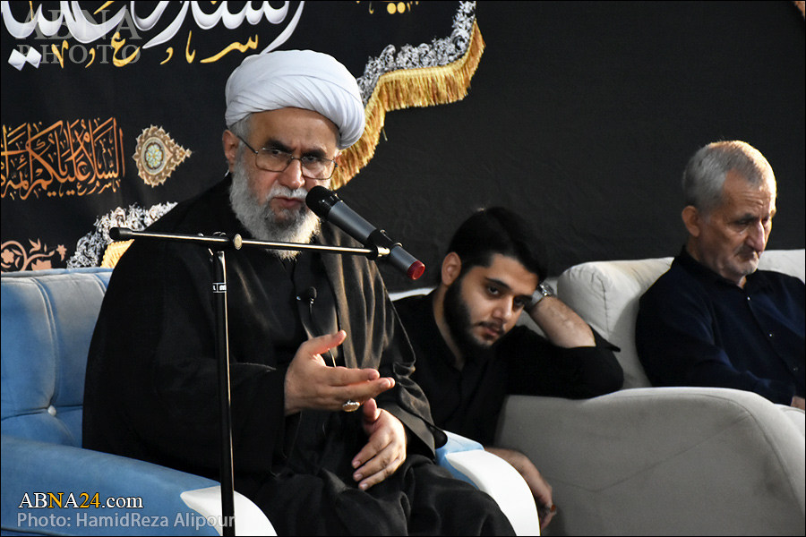 Religious leaders, scholars should show world correct image of Imam Hussain (a.s.), Ashura: Ayatollah Ramazani