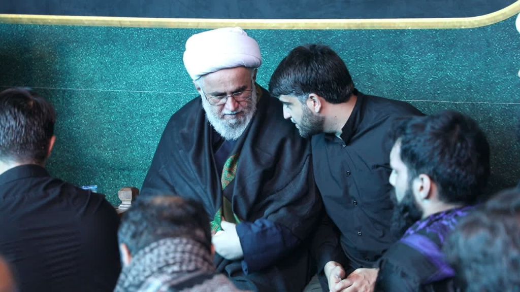 Reportage photo / Présence de l'Ayatollah Ramezani à la procession Arbaini de Gilanis