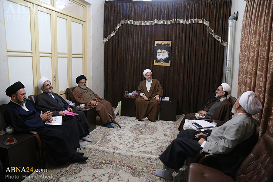 Photos: Academic Committee of International Conference of Hazrat Abu Talib met Ayatollah Araki