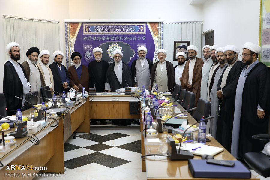 گزارش تصویری | دیدار جمعی از مدیران مجمع جهانی اهل بیت(ع) عراق با آیت الله رمضانی