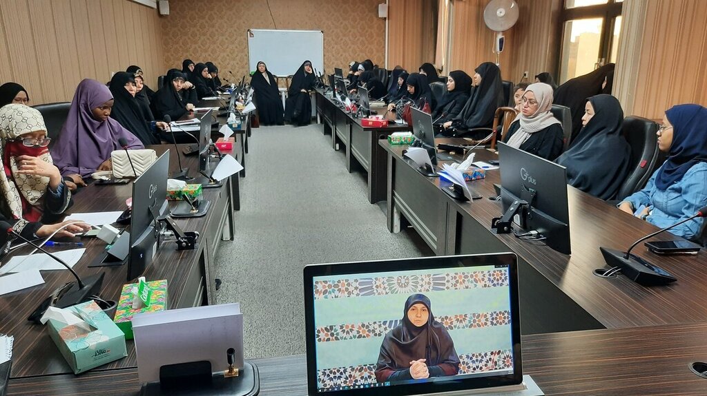 پنل بانوان ششمین کنگره بین‌المللی قدس شریف با حضور ۷۰ بانوی فعال خارجی برگزار شد