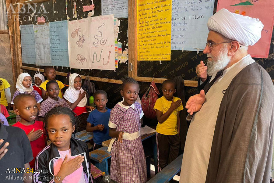 تقرير مصور/ الأمين العام للمجمع العالمي لأهل البيت (ع) يتفقد مدارس المنتظر وأهل الكساء في نيروبي