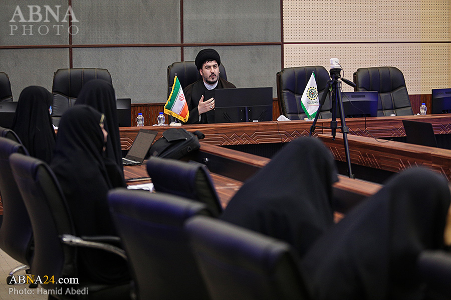 Фоторепортаж / Научная конференция «Положение шиитских женщин в интеллектуальной системе Имама Хомейни» в Куме