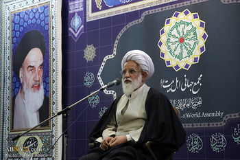 احمدی‌تبار: مبنای حرکت امام، قیام برای خدا بود/ رهبر انقلاب تمام ویژگی‌های رهبری الهی را دارد