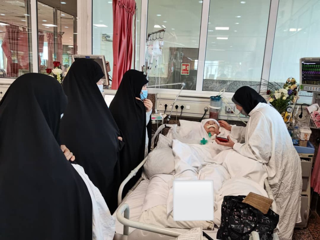 Ms. Rokanabadi visited Japanese martyr's mother at hospital