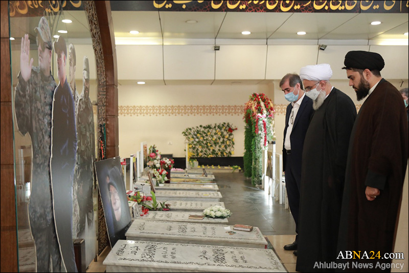 Photos: Secretary-General of AhlulBayt (a.s.) World Assembly paid tribute to tomb of Lebanese Hezbollah martyrs