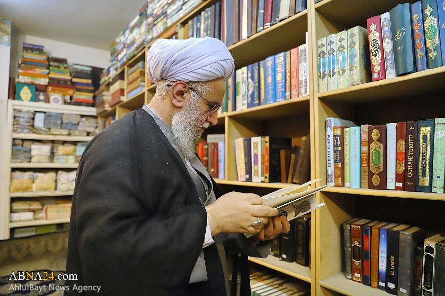 Photos: Ayatollah Ramazani met with head of Ansarian Publications