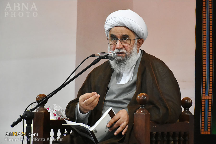 Ayetullah Ramazani: Düşmanlar, Genç Nesli Din Adamlarına Karşı Kötümserleştirmeye Çalışıyor
