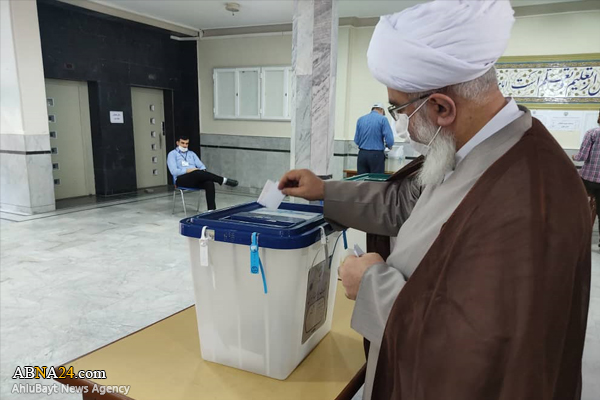 تقرير مصور / أمين عام المجمع العالمي لأهل البيت (ع) يشارك في الانتخابات